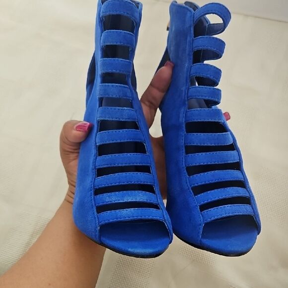 Eric Michael Blue Strappy Heels - Picture 10 of 15